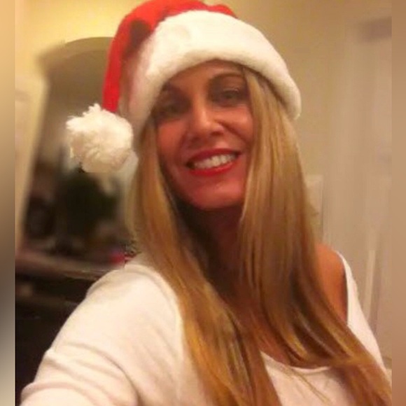 Meet your Posher, Dori B :) - Picture 3 of 3